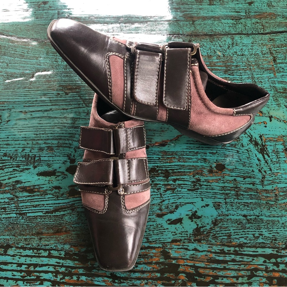 Shoes; flat; leather & suede; used excellent condition; European size 39.